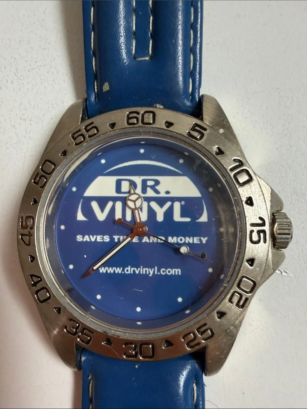 Source Unknown Blue Promotional Men's Watch with Silver Case needs battery
